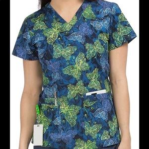 Butterfly print scrub top